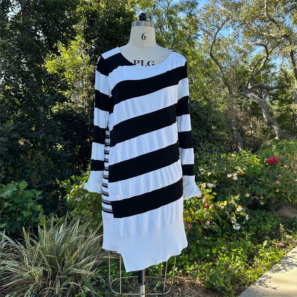 Per Se asymmetrical pattern knit mini dress - size L